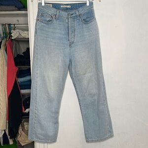 Levi’s Ribcage Straight High Waisted Jeans